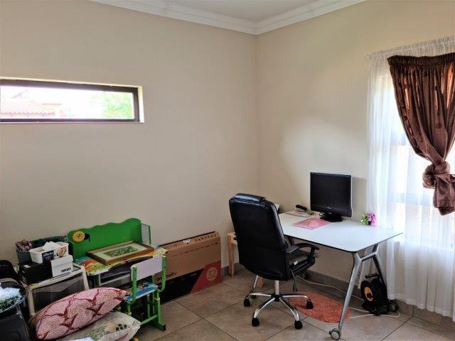 To Let 4 Bedroom Property for Rent in Melodie North West